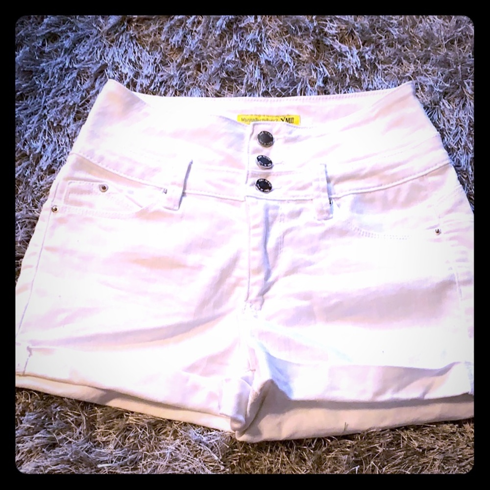 White high waisted shorts